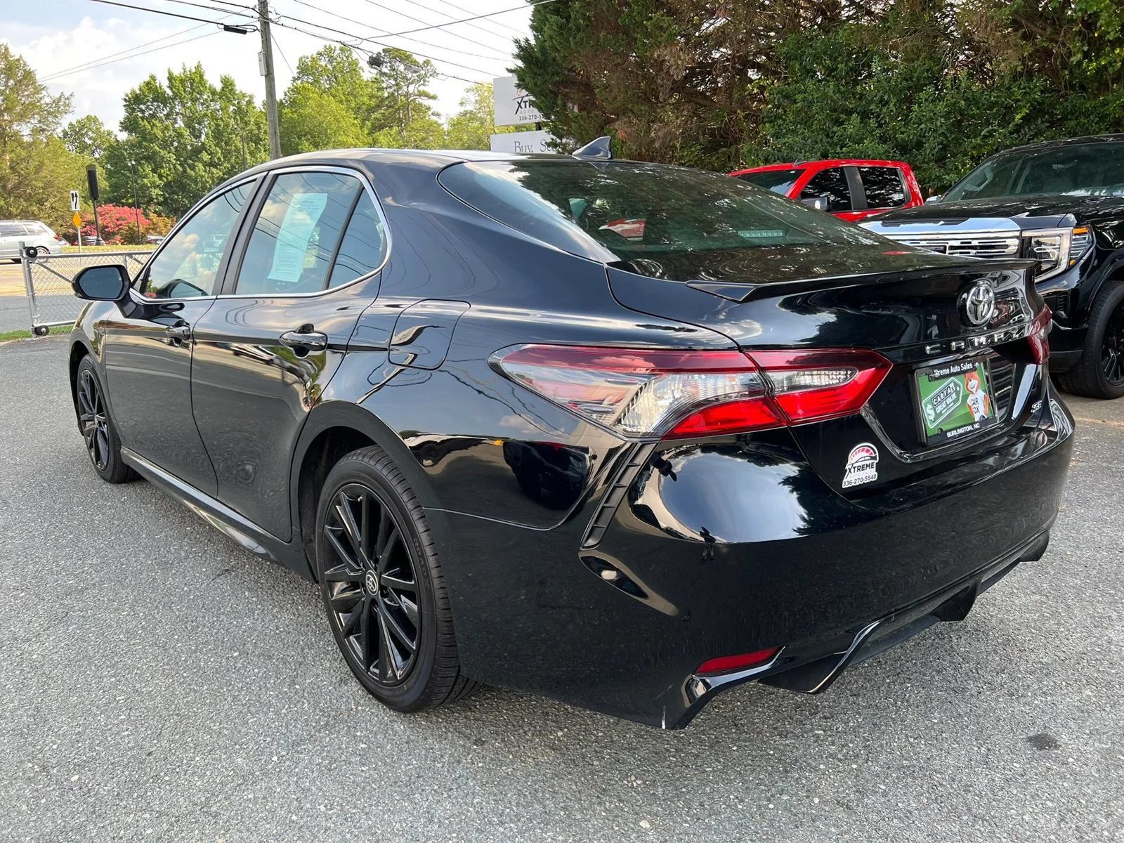 Used 2024 Toyota Camry SE FWD image 6