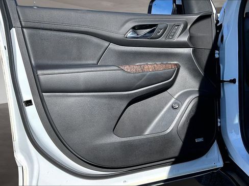 Used 2020 GMC Acadia Denali w/ Technology Package image 19