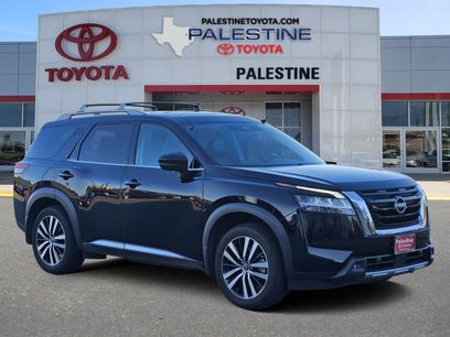 Used 2024 Nissan Pathfinder Platinum