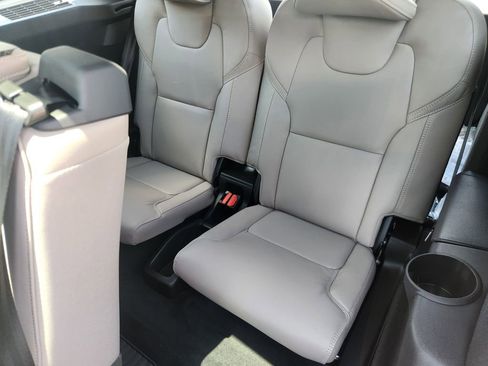 New 2026 Volvo XC90 T8 Ultra w/ Protection Package Premier AWD/4WD image 14
