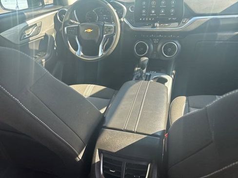 Used 2024 Chevrolet Blazer LT w/ Convenience Package image 40