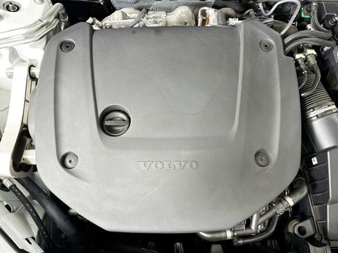 New 2026 Volvo XC90 B6 Plus w/ Protection Package Premier image 30