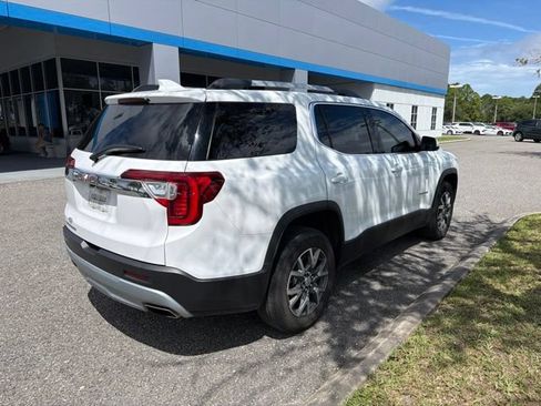 Used 2023 GMC Acadia SLT FWD image 6