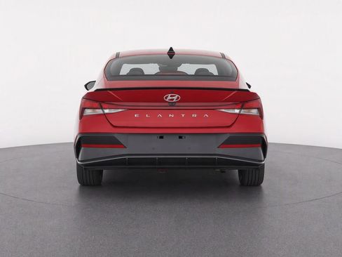 Used 2025 Hyundai Elantra Sport FWD image 6