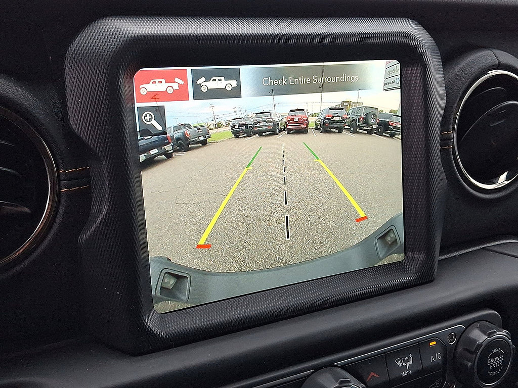 Used 2023 Jeep Gladiator Overland AWD/4WD image 21