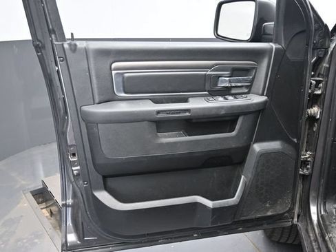 Used 2024 RAM 1500 Warlock AWD/4WD image 11