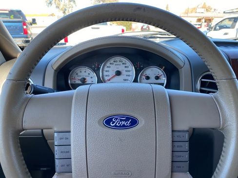 Used 2005 Ford F150 Lariat image 23