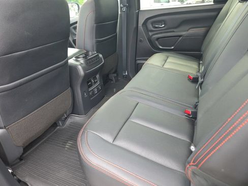 Used 2024 Nissan Titan PRO-4X w/ Pro-4x Convenience Package AWD/4WD image 14