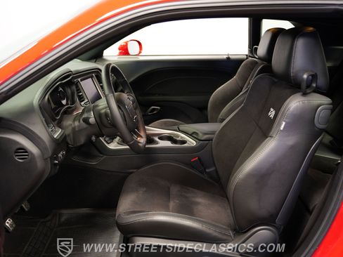 Used 2022 Dodge Challenger R/T Scat Pack RWD image 39