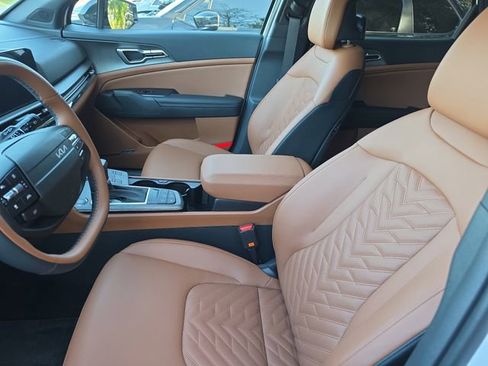 Certified 2026 Kia Sportage X-Line w/ X-Line Technology Package AWD/4WD image 4