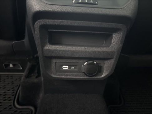Certified 2024 Volkswagen Tiguan SE R-Line AWD/4WD image 41