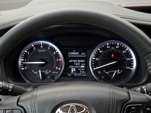 Used 2016 Toyota Highlander LE AWD/4WD image 21