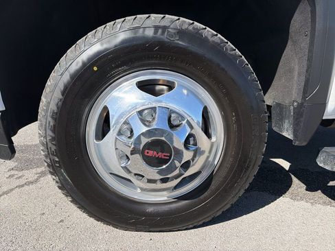 Used 2023 GMC Sierra 3500 Denali w/ Denali Ultimate Package AWD/4WD image 13