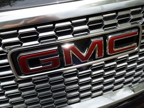 Used 2022 GMC Yukon Denali AWD/4WD image 45