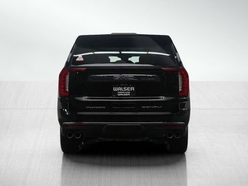 Used 2023 GMC Yukon XL Denali Ultimate image 4