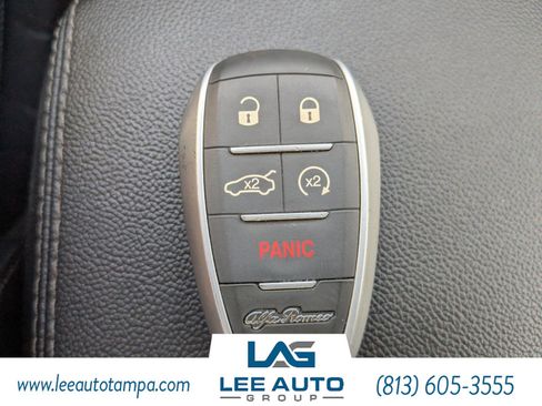 Used 2020 Alfa Romeo Giulia w/ Nero Edizione image 28