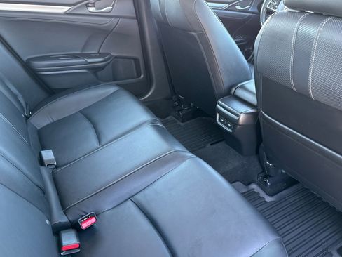 Used 2018 Honda Civic Touring image 30