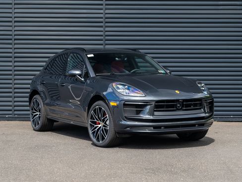 New 2026 Porsche Macan S AWD/4WD image 10