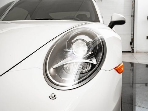 Used 2012 Porsche 911 Carrera S image 13