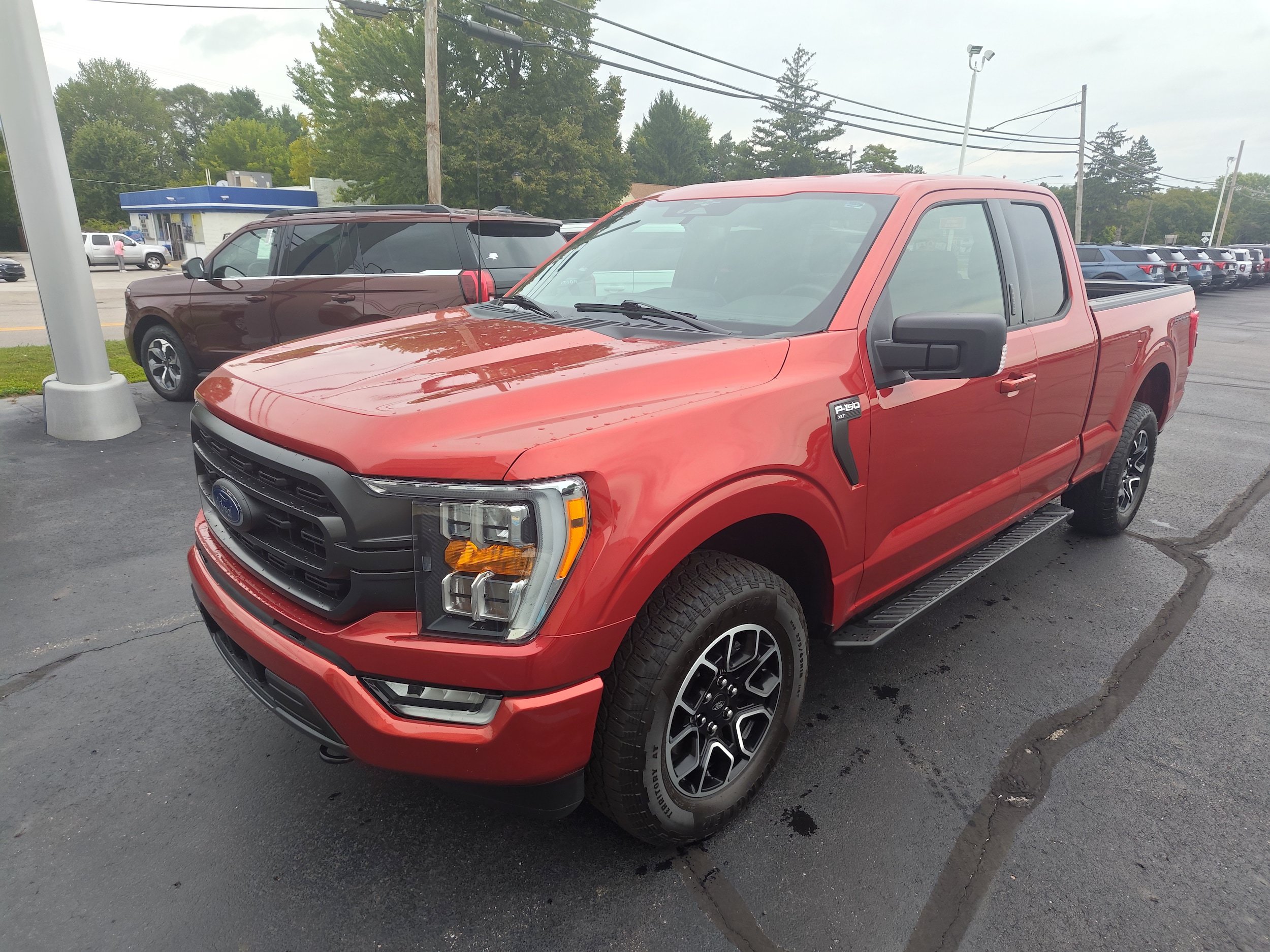 Used 2023 Ford F150 XLT w/ Equipment Group 302A High AWD/4WD image 2
