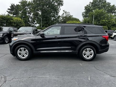 Certified 2023 Ford Explorer XLT w/ Equipment Group 202A AWD/4WD image 10