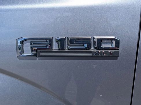 Used 2020 Ford F150 XLT w/ Equipment Group 302A Luxury AWD/4WD image 9