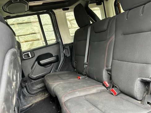 Used 2021 Jeep Wrangler Unlimited Rubicon AWD/4WD image 9