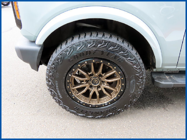 Used 2022 Ford Bronco Outer Banks AWD/4WD image 4