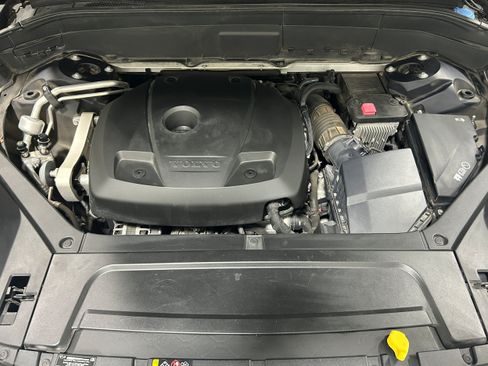 Used 2019 Volvo XC90 T6 Momentum w/ Advanced Package AWD/4WD image 17