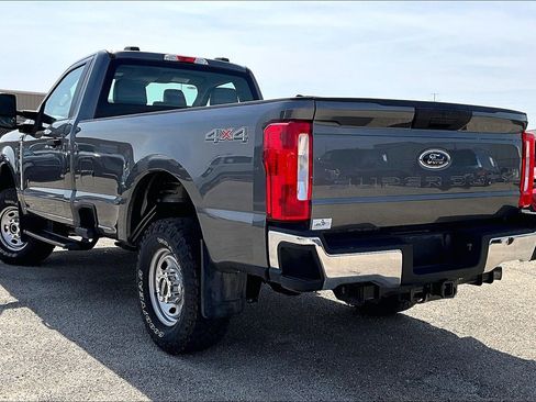 Used 2024 Ford F250 XL w/ XL Off-Road Package image 5