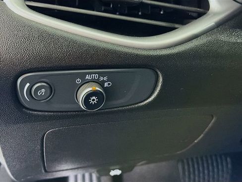 Used 2024 Chevrolet Malibu LT image 10