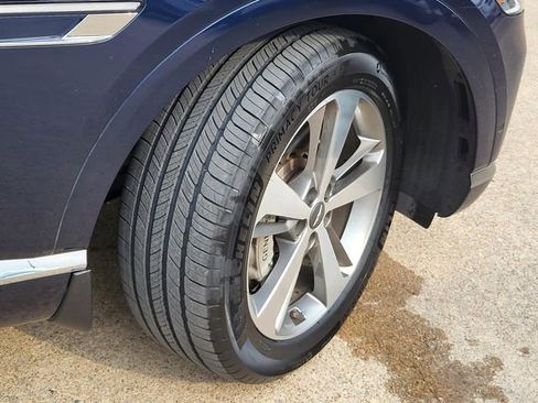 Used 2023 Genesis GV80 2.5T w/ Prestige 20" Package image 6