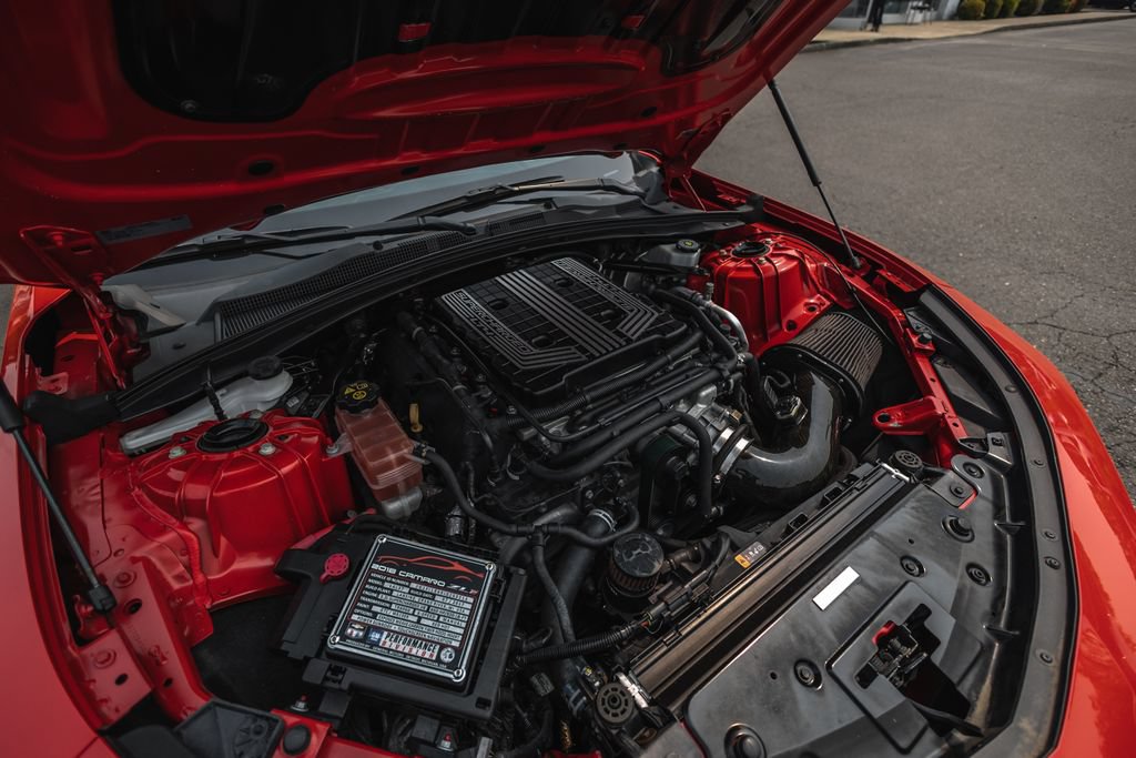 Used 2018 Chevrolet Camaro ZL1 RWD image 20