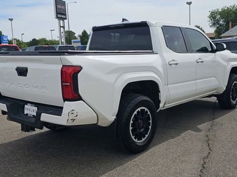Used 2024 Toyota Tacoma SR5 AWD/4WD image 8