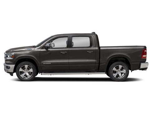 Used 2024 RAM 1500 Laramie AWD/4WD image 3
