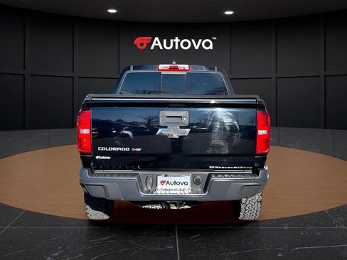 Used 2017 Chevrolet Colorado ZR2 w/ LPO, Premium Interior Package image 5