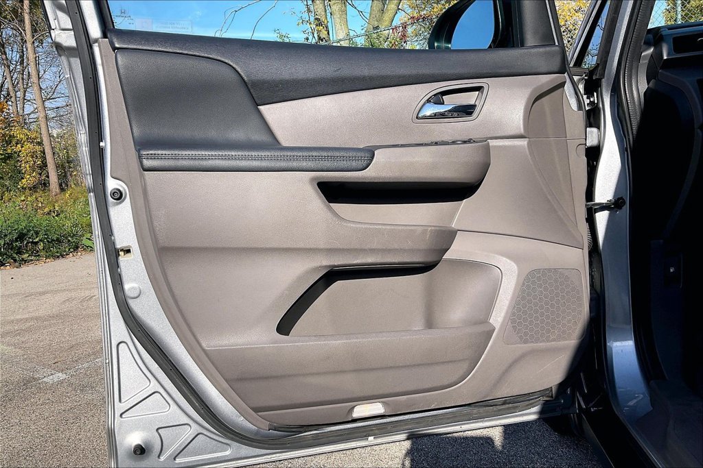 Used 2016 Honda Odyssey EX image 23