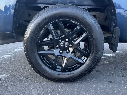 Used 2022 Chevrolet Silverado 1500 Custom image 32