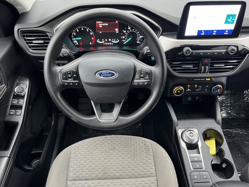 Used 2021 Ford Escape SE image 13
