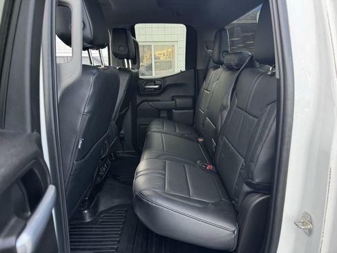 Used 2019 Chevrolet Silverado 1500 LT w/ Convenience Package image 18