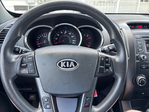 Used 2013 Kia Sorento LX w/ Convenience Pkg AWD/4WD image 17