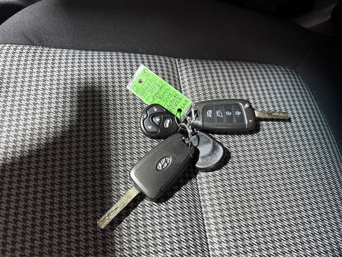 Used 2019 Hyundai Kona SE AWD/4WD image 27