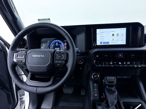 Used 2025 Toyota Land Cruiser 1958 image 5