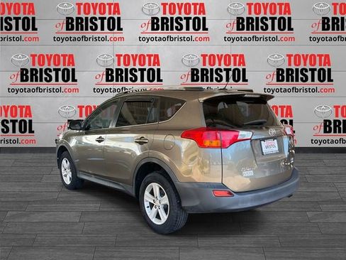 Used 2014 Toyota RAV4 XLE image 6