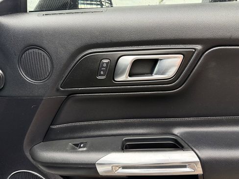 Used 2019 Ford Mustang GT Premium image 32