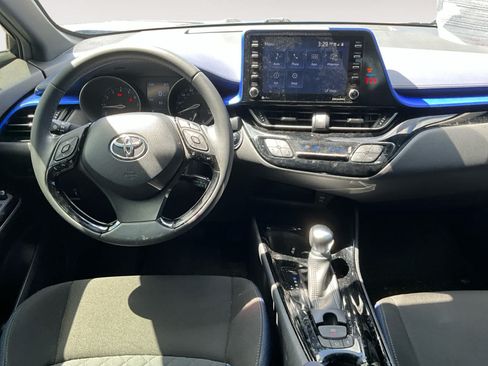 Used 2020 Toyota C-HR XLE FWD image 10