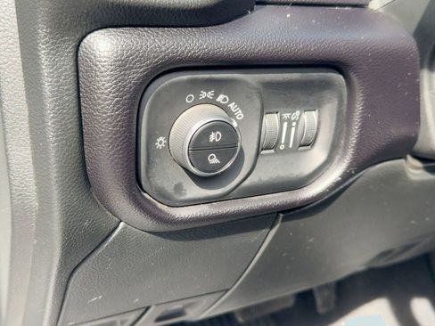 Used 2021 RAM 2500 Laramie w/ Night Edition image 17