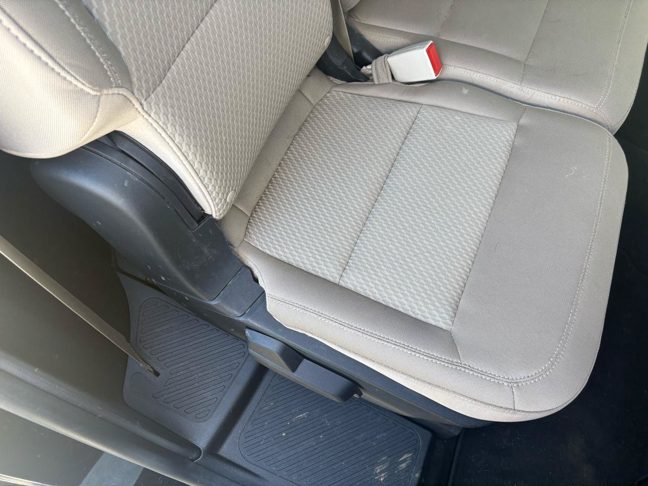 Certified 2022 Ford Explorer XLT RWD image 49