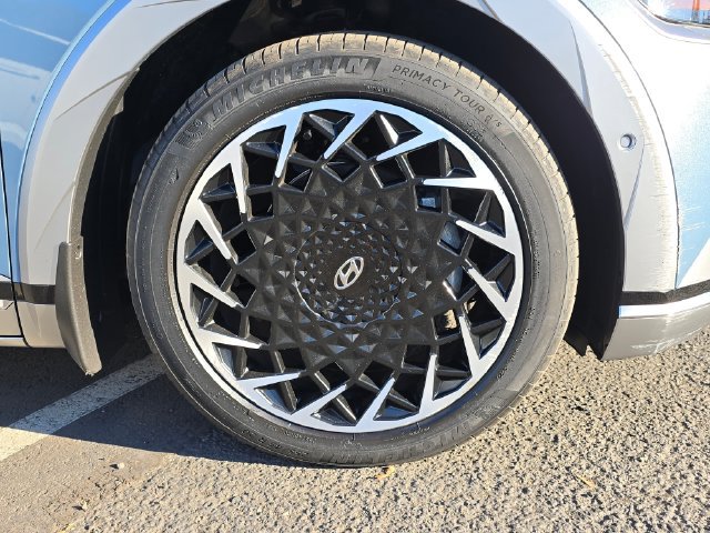 Certified 2023 Hyundai Ioniq 5 Limited AWD/4WD image 9