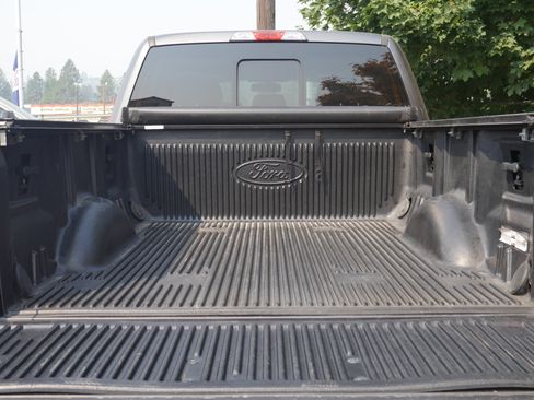 Used 2015 Ford F150 Lariat w/ Equipment Group 501A Mid AWD/4WD image 24